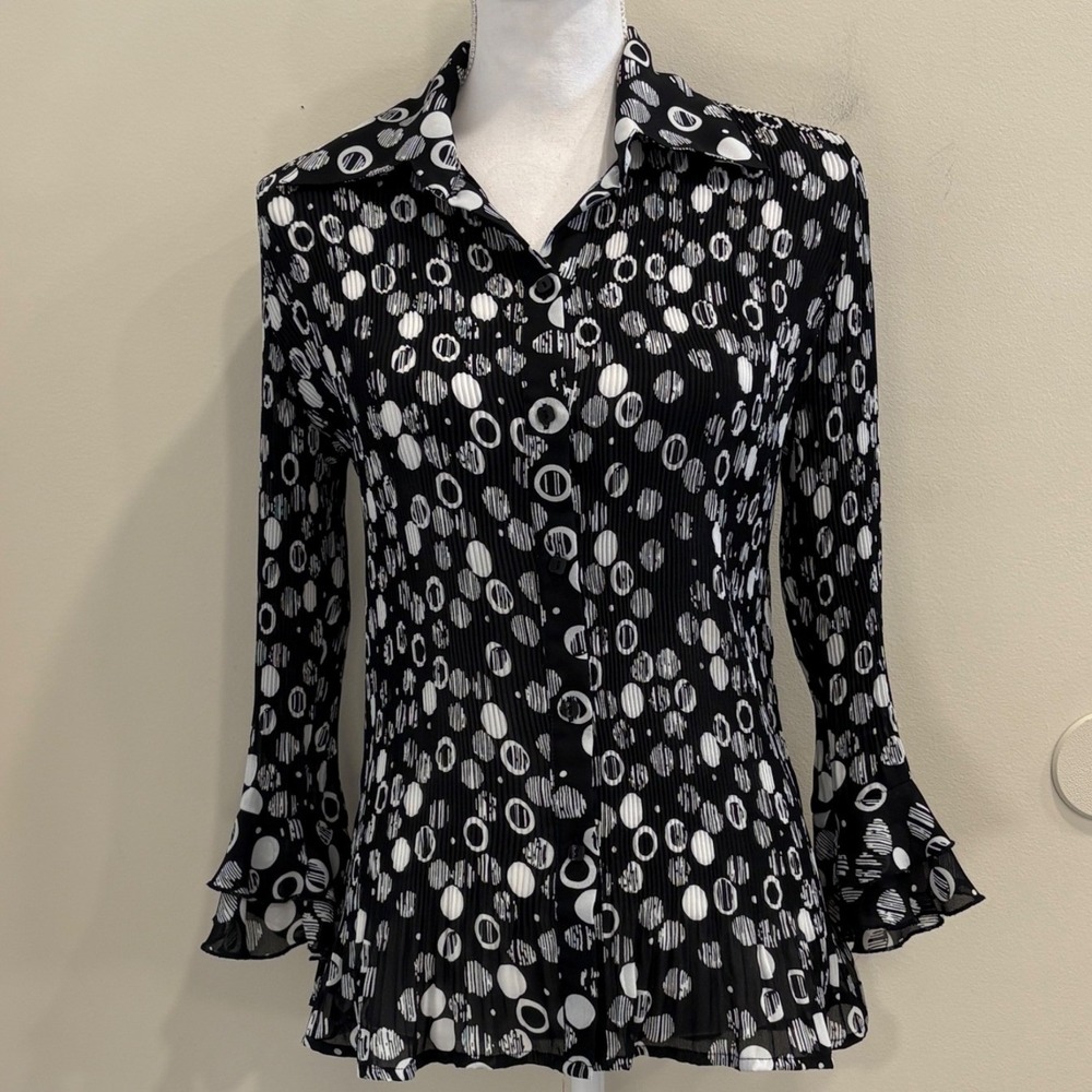 Y2K Essentials By Milano Black White Geometric Plissé Pleated Bell Sleeve Top M